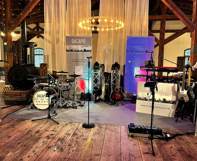 Dacapo Bühnenbild des Aufbaus Hochzeit